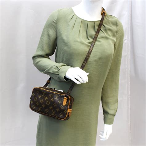 pre owned louis vuitton crossbody